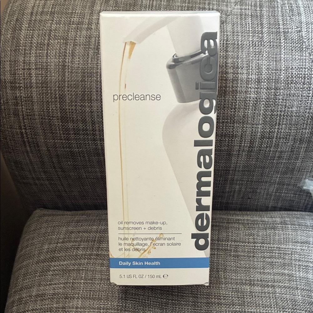 dermalogica Precleanse Oil in White and Blue Box